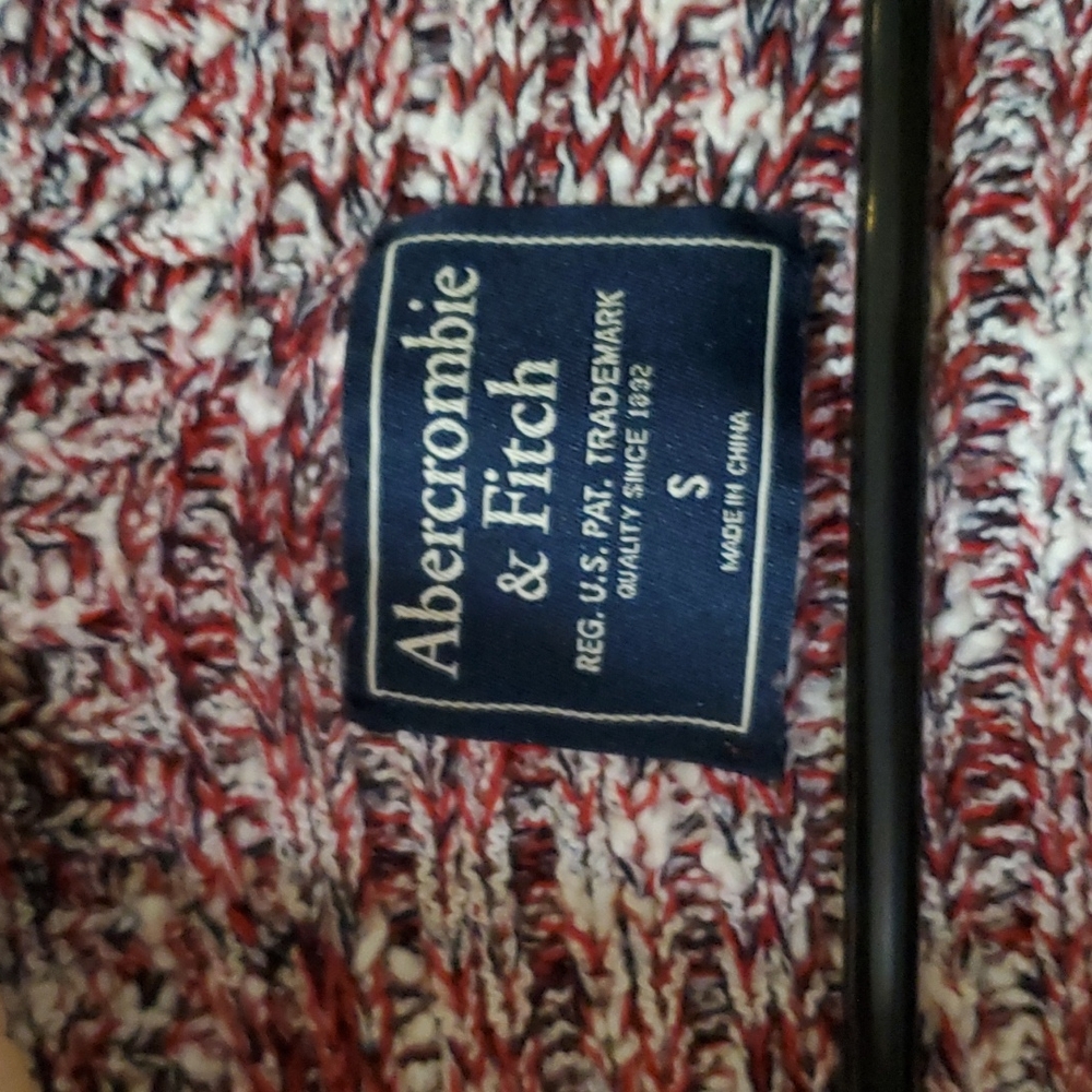 Sweater - Picture 3 of 3